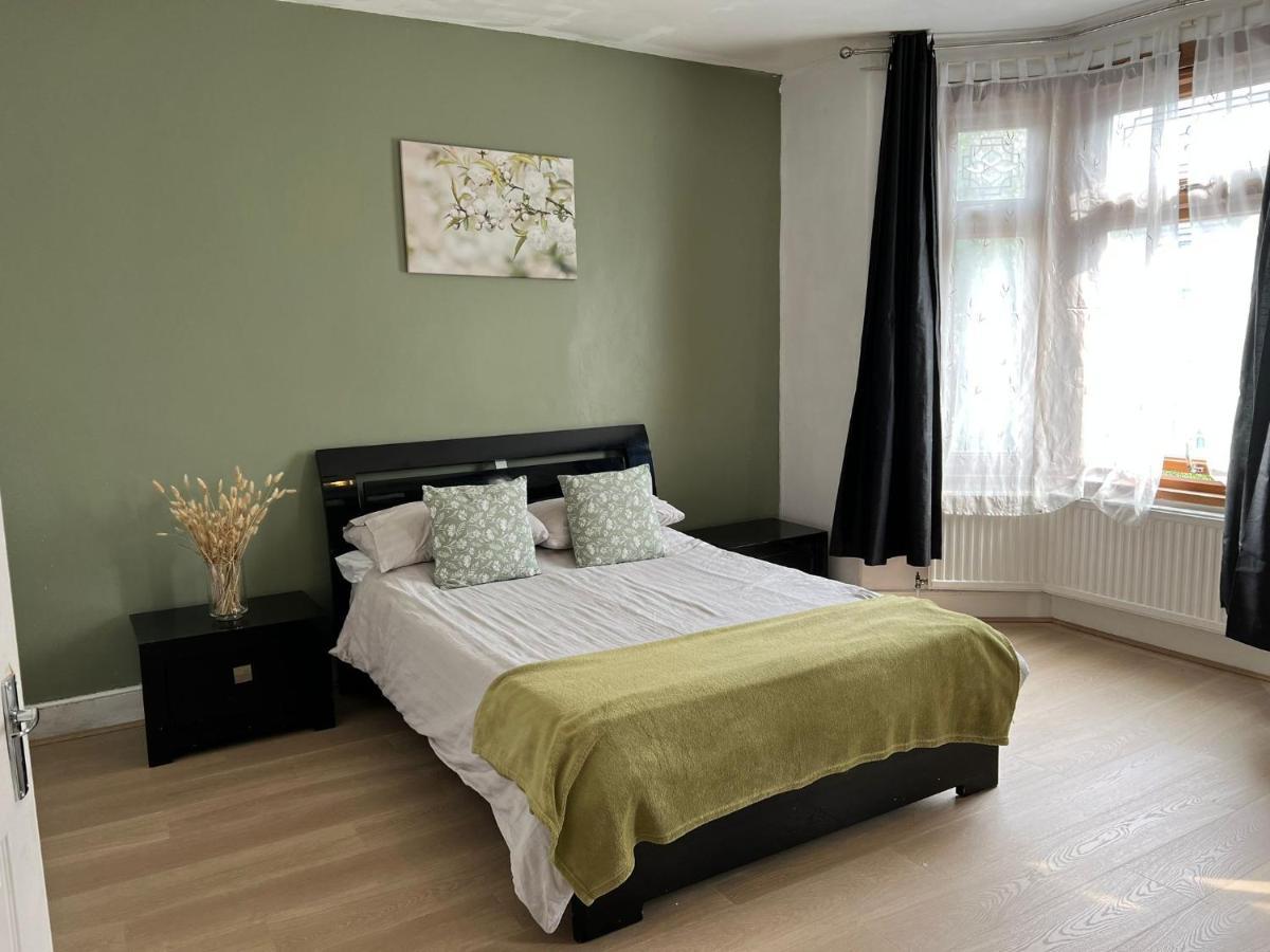 The Leyton Oasis Hotel London Ngoại thất bức ảnh