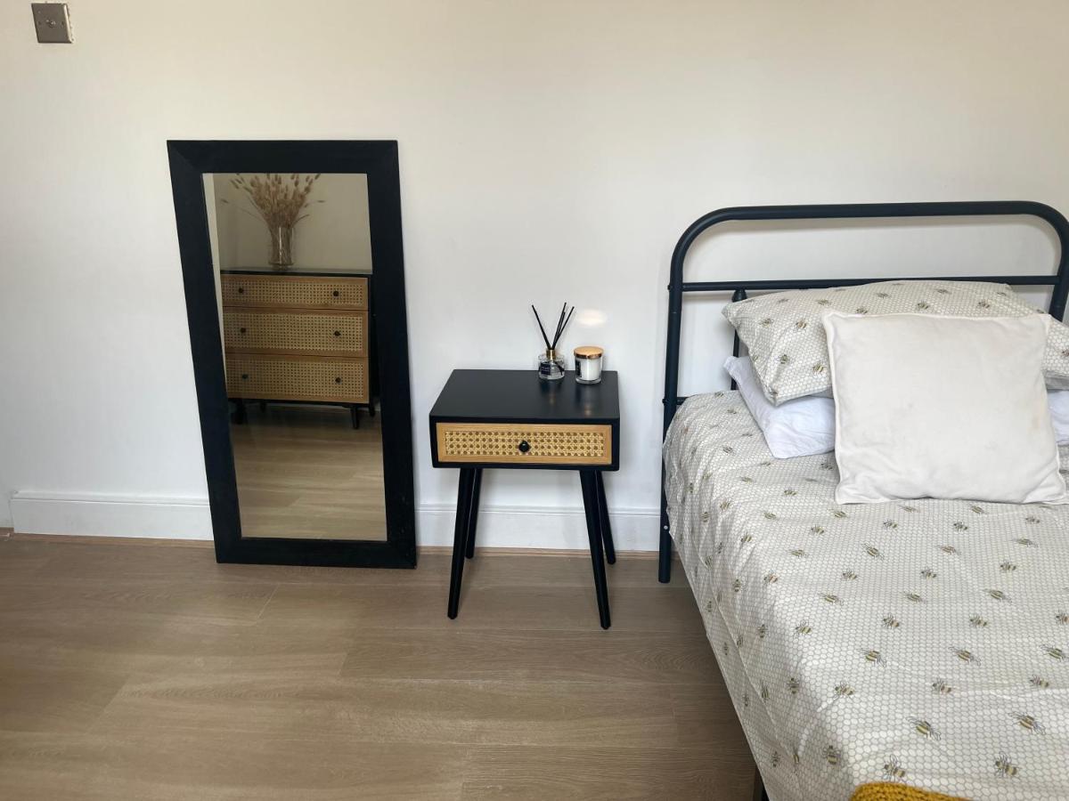 The Leyton Oasis Hotel London Ngoại thất bức ảnh