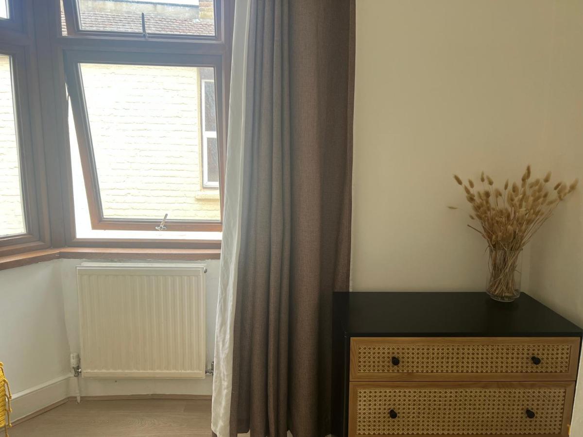 The Leyton Oasis Hotel London Ngoại thất bức ảnh
